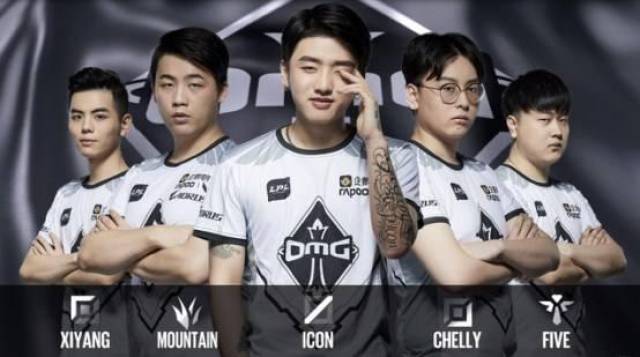 的功勋而被 的功勋而被