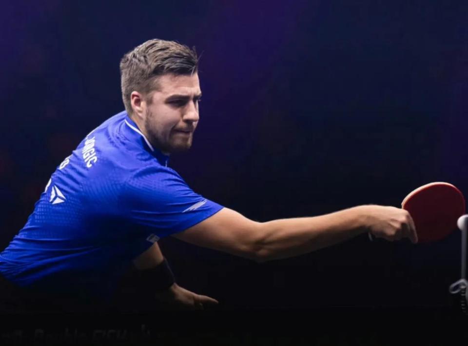 比如在与马 比如在与马