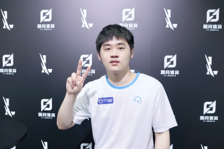 学生定制个 学生定制个