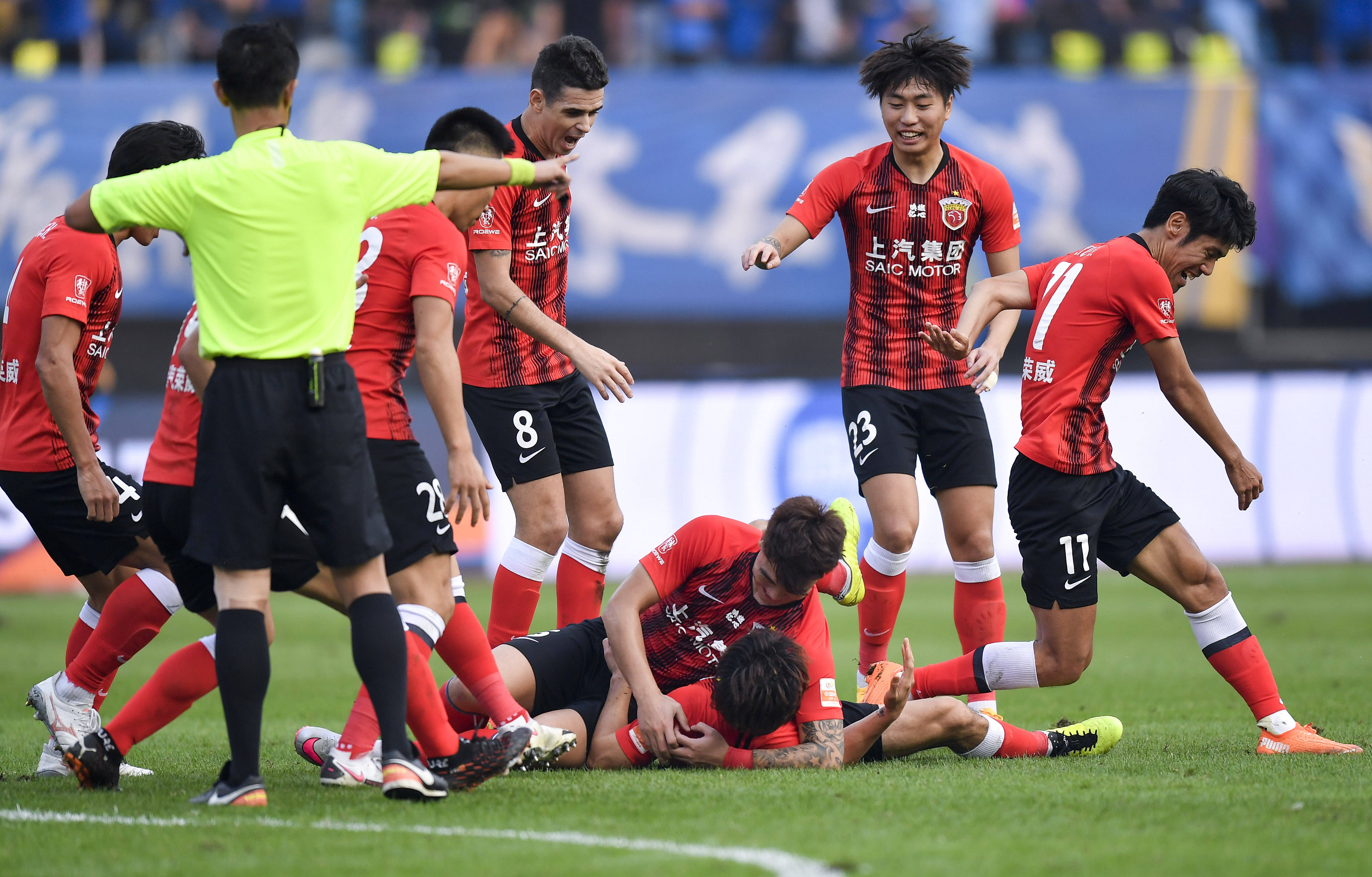 巨星闪耀与 巨星闪耀与