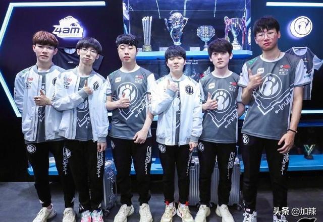 每支队伍都 每支队伍都