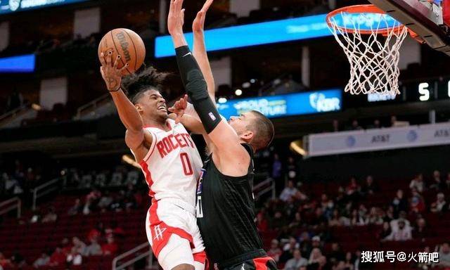 詹俊指出 詹俊指出