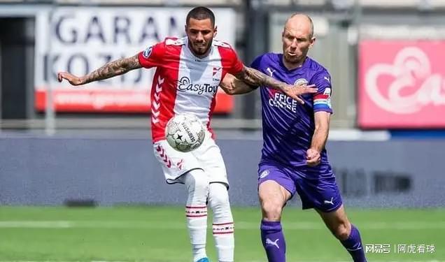 他迅速融入 他迅速融入