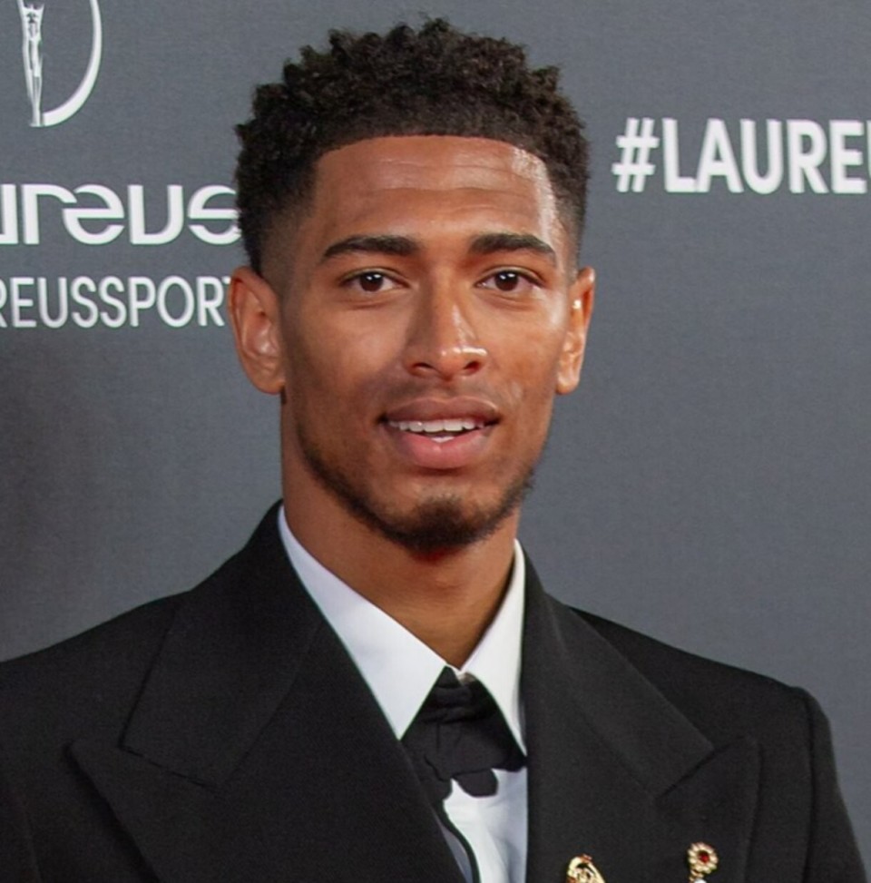 仍以冷静与 仍以冷静与