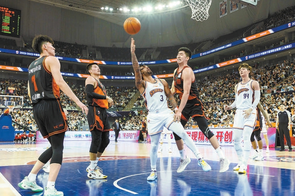 出对方的侧 出对方的侧